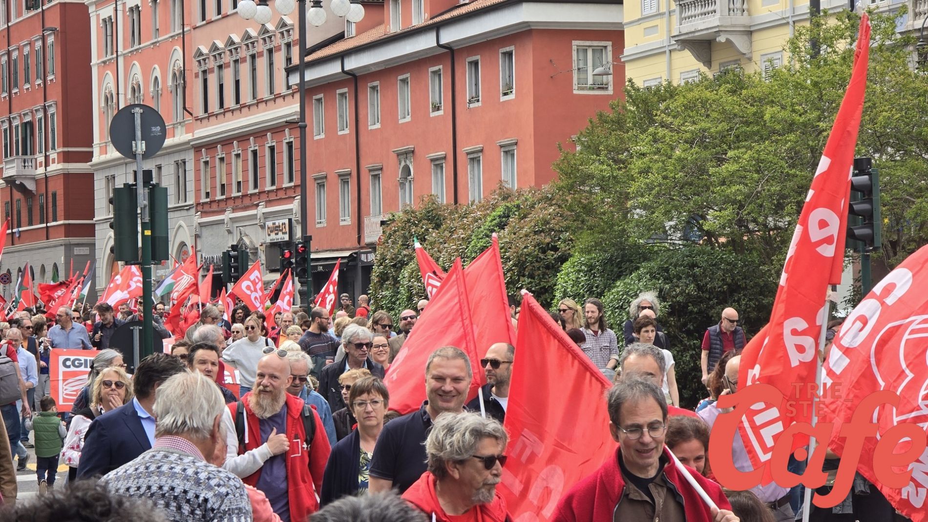 Venerdì Trieste scende in piazza, Usb: «Sempre più soldi per le spese militari». Corteo dal varco 4 (VIDEO)